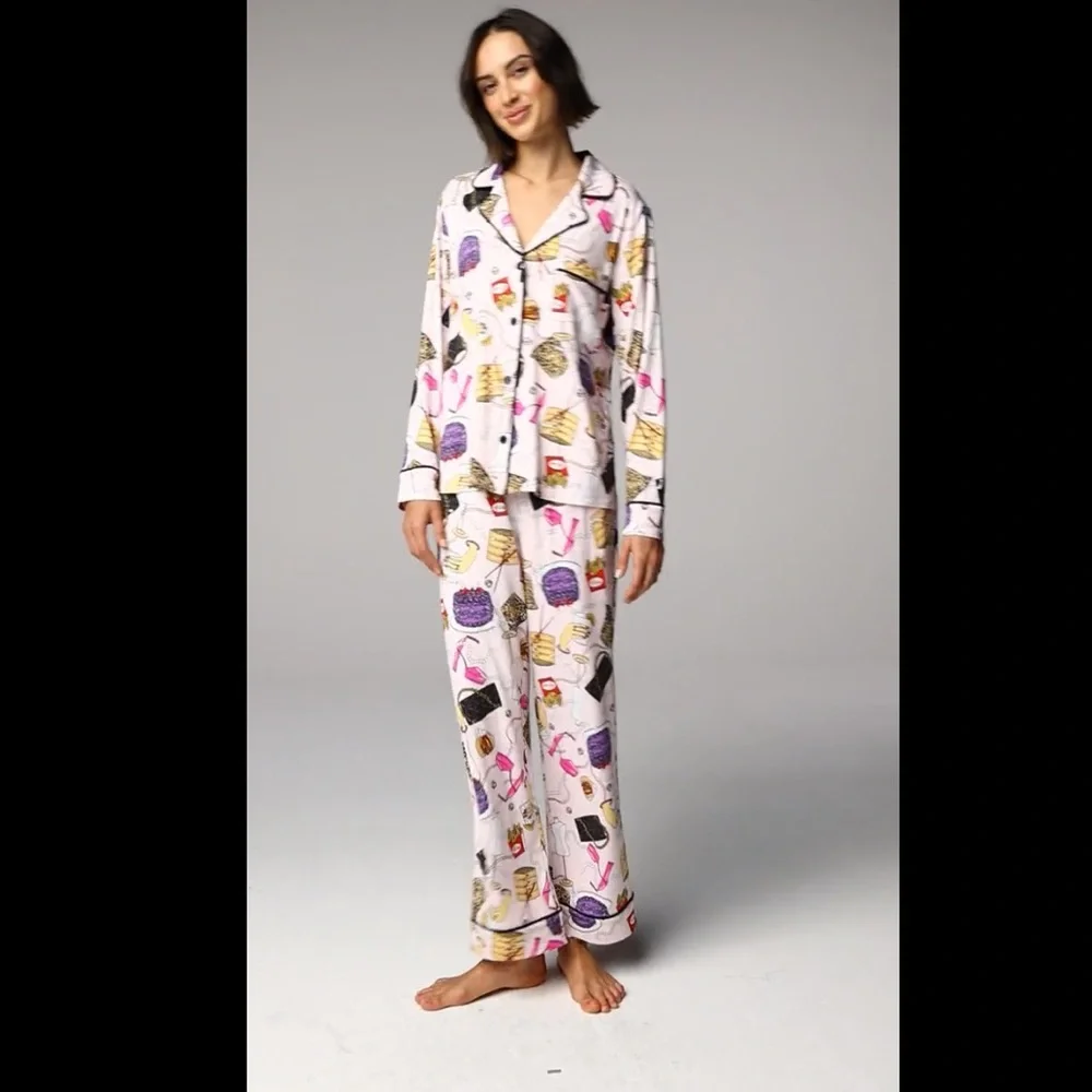 Vera Wang girly pajamas - Picture 2 of 5